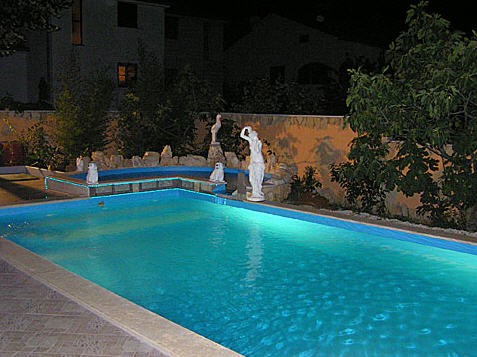 pool3.jpg
